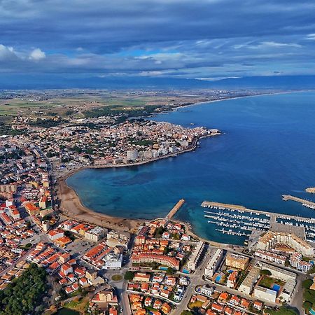 Rallye Hotel L' Escala Kültér fotó