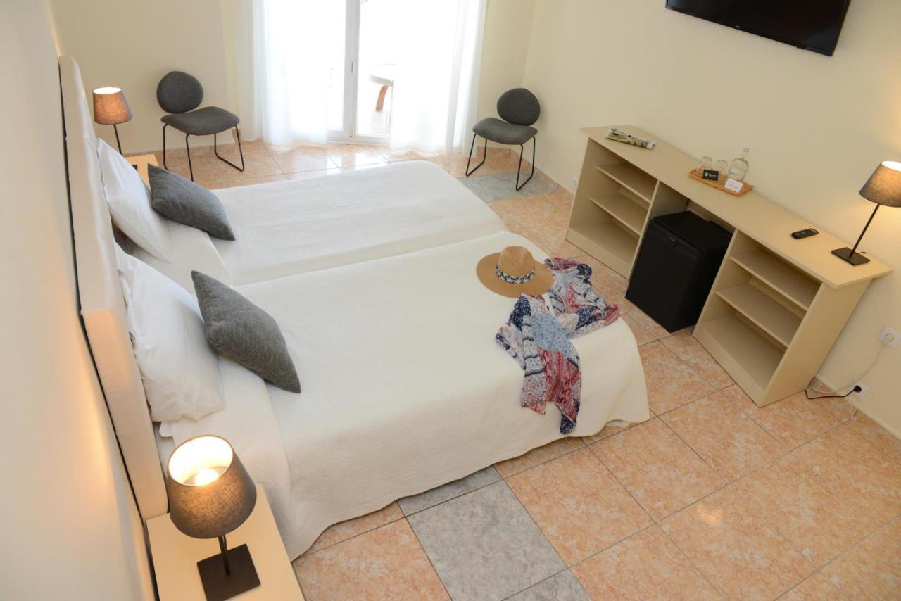 Rallye Hotel L' Escala Kültér fotó
