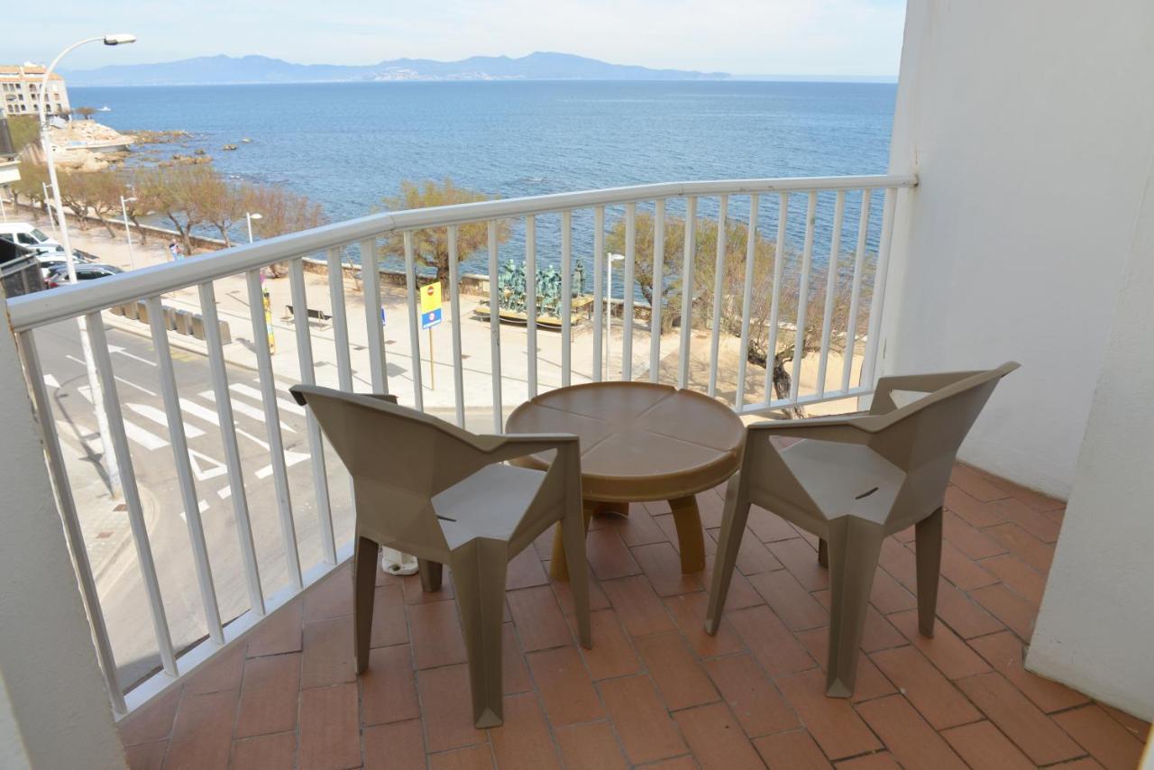 Rallye Hotel L' Escala Kültér fotó