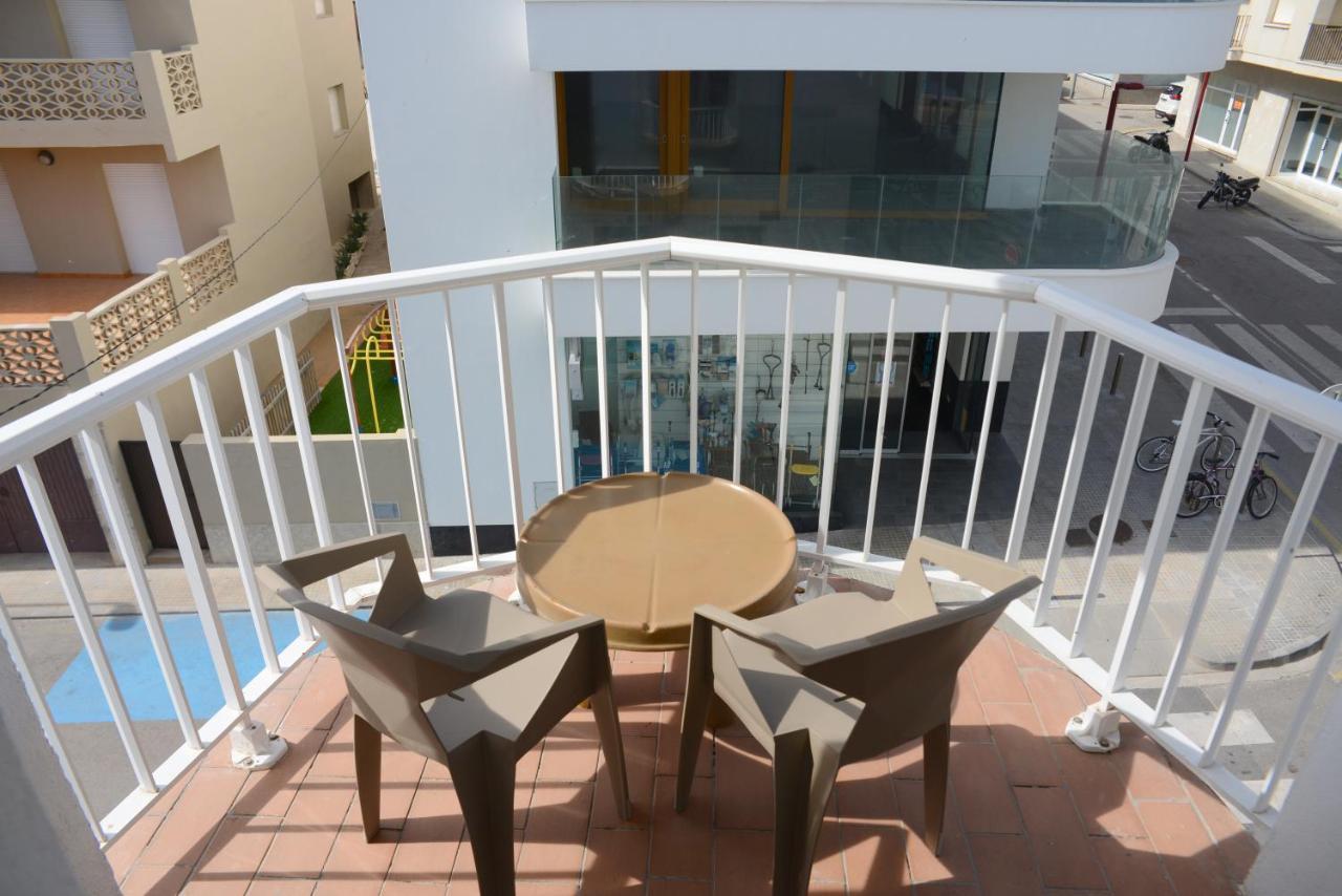Rallye Hotel L' Escala Kültér fotó